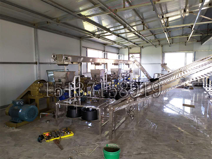 吉林梅河口全自動米線機安裝現場